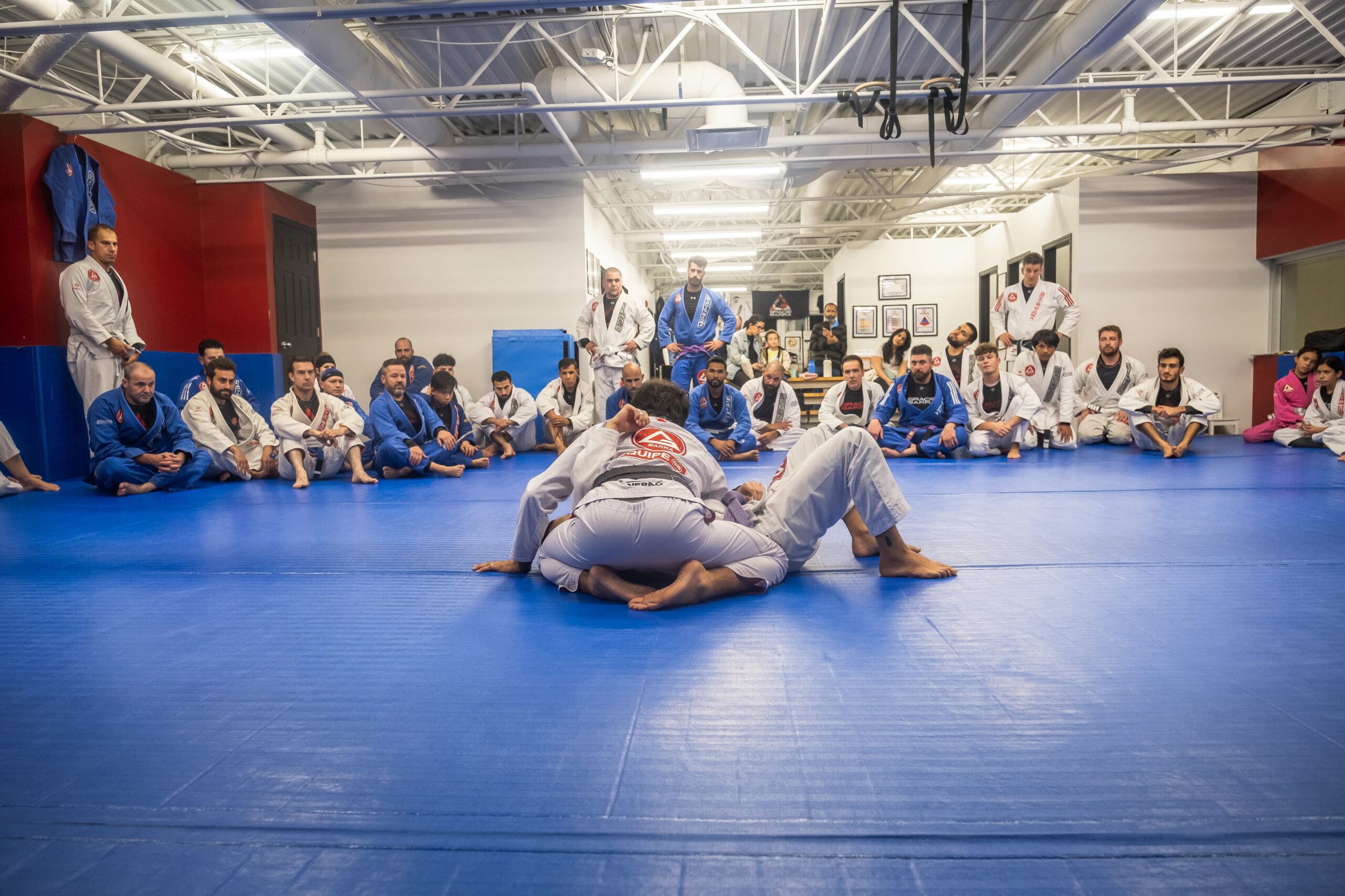Brazilian Jiu-Jitsu training class in Montreal at Gracie Barra Saint-Laurent