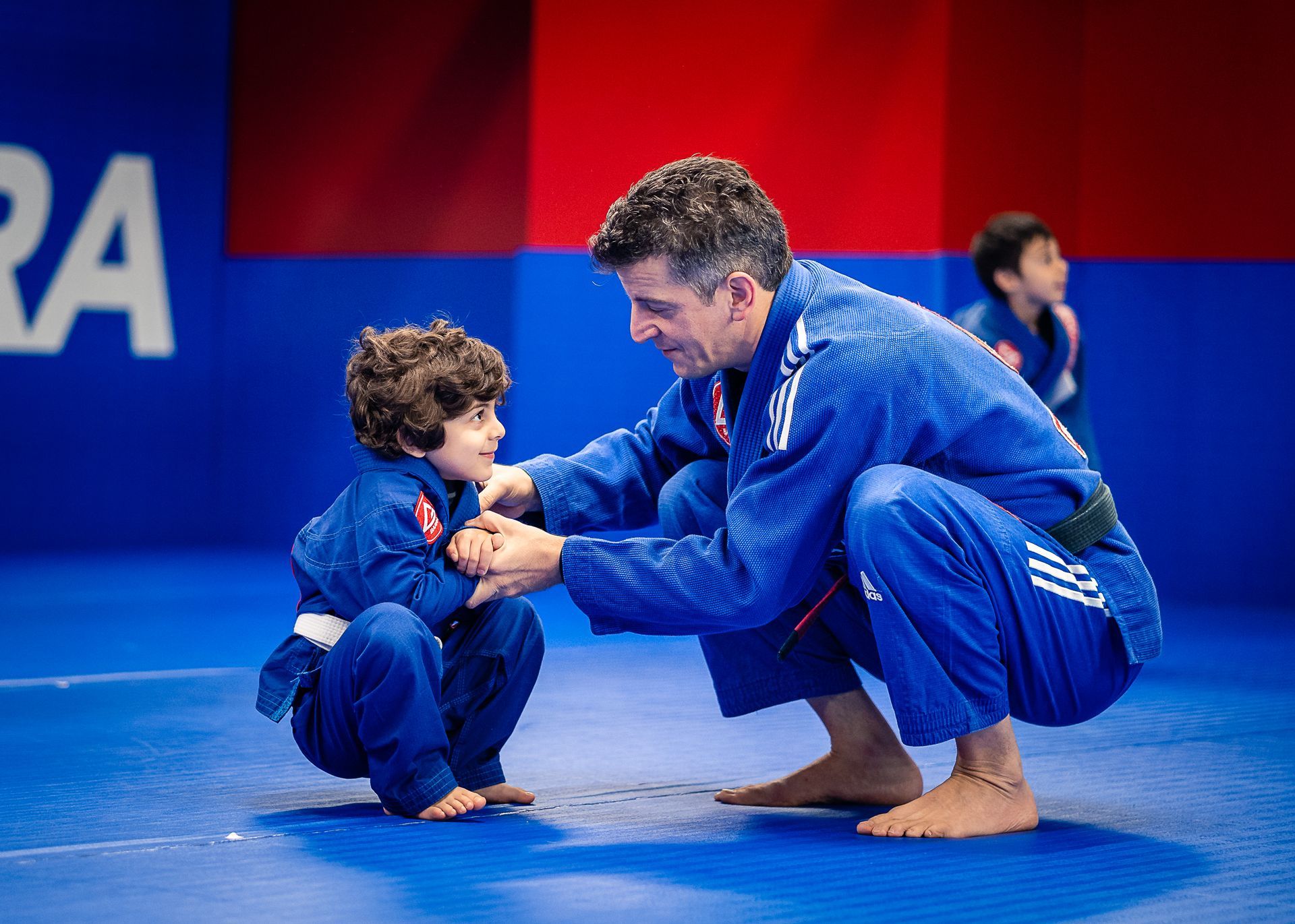 Brazilian Jiu-Jitsu instructor training students in Montreal at Gracie Barra Saint-Laurent