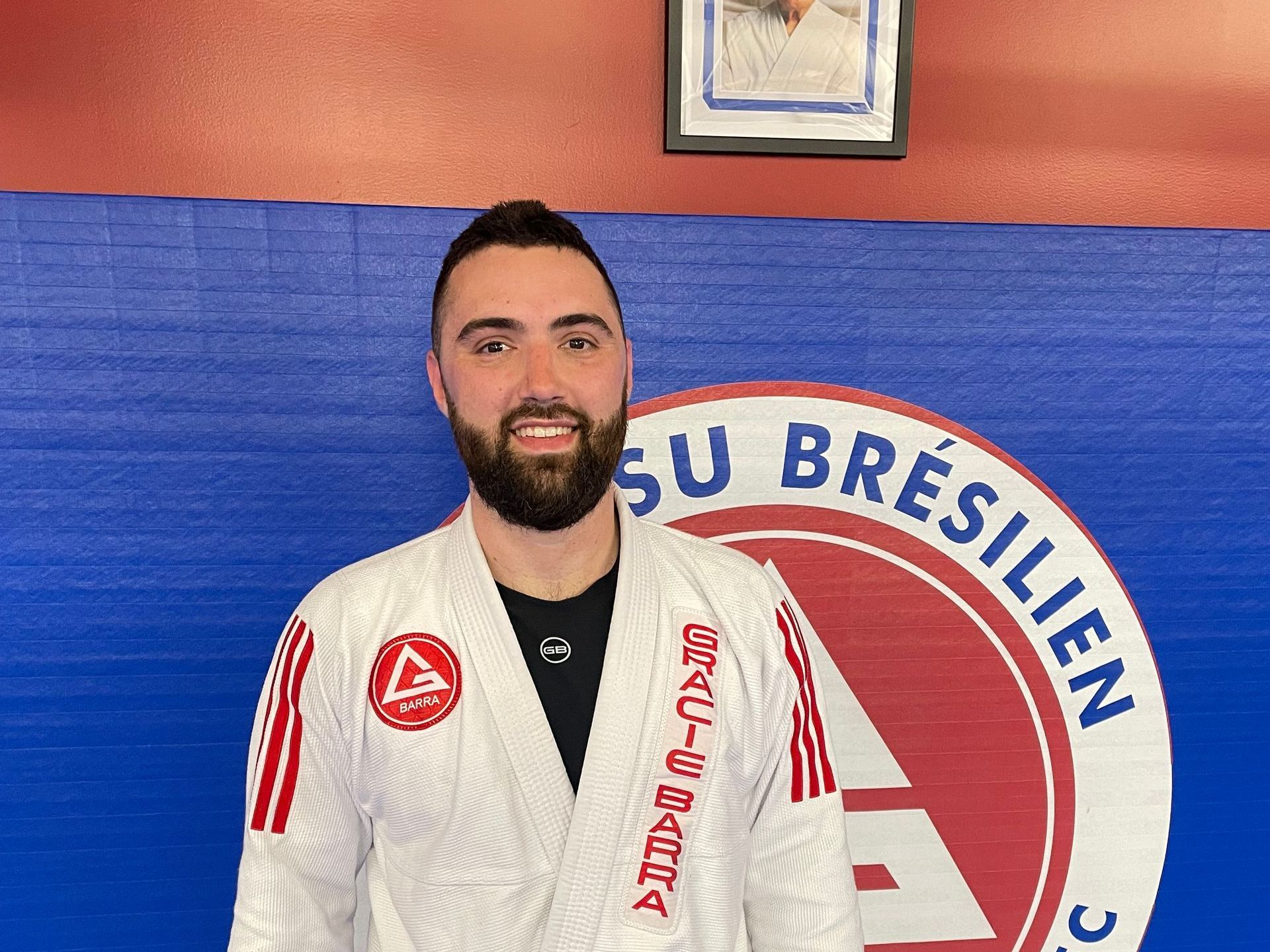 Brazilian Jiu-Jitsu instructor training students in Montreal at Gracie Barra Saint-Laurent